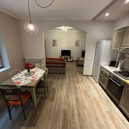 Apartamento Da Cinzia Pievepelago Exterior foto